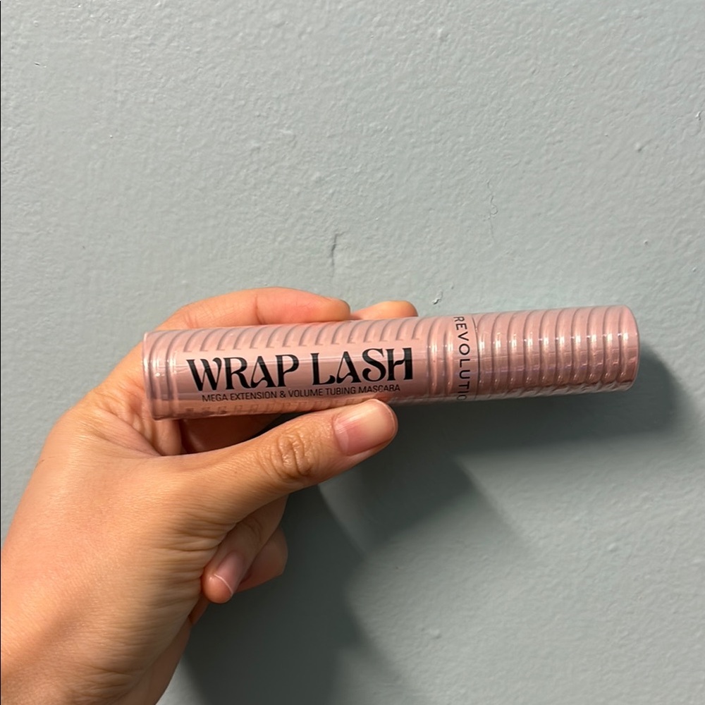 Revolution Wrap Lash Mega Extension & Volume Tubing Mascara - Black